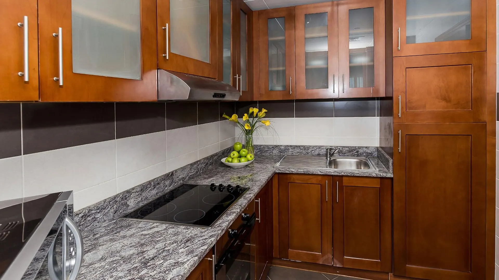 Flora Creek Deluxe Hotel Apartments, Dubai