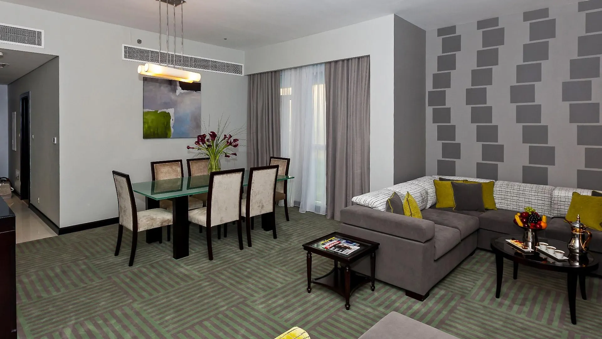 Flora Creek Deluxe Hotel Apartments, Dubai Lägenhetshotell