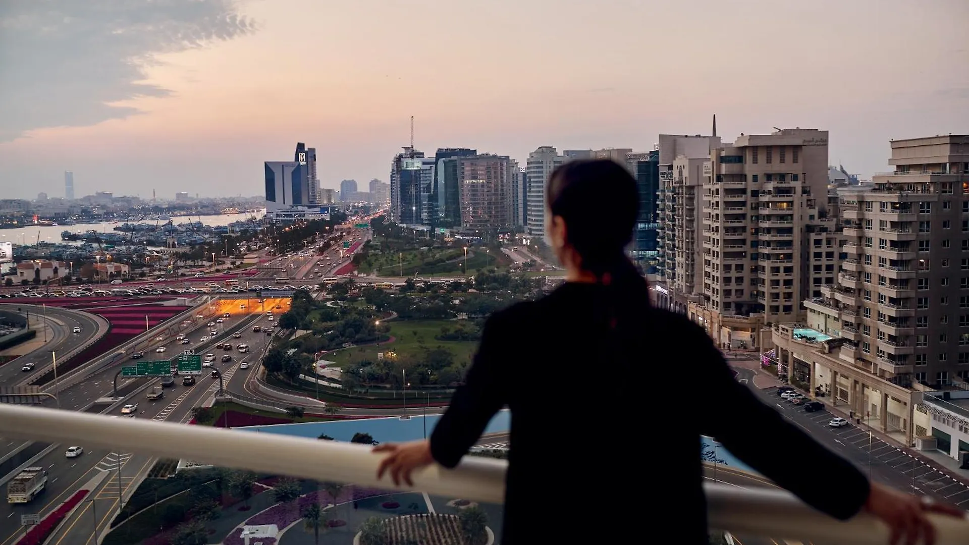 Flora Creek Deluxe Hotel Apartments, Dubai 4*,  Förenade Arabemiraten