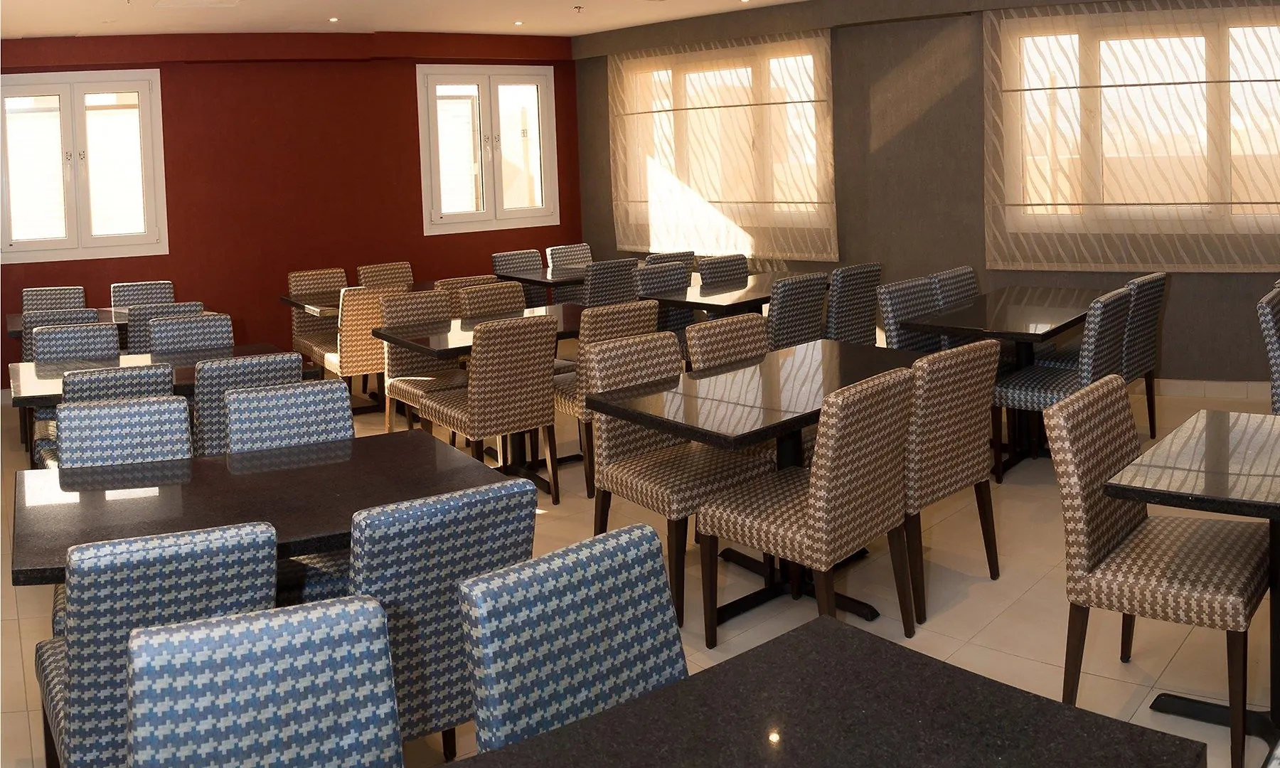 Flora Creek Deluxe Hotel Apartments, Dubai Lägenhetshotell