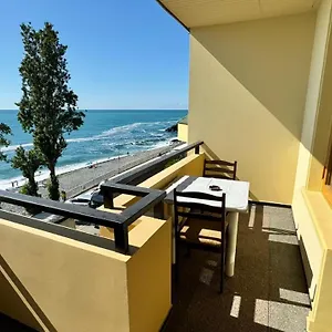 Guelden Karaboecek Garden Apart Otel Sarpi