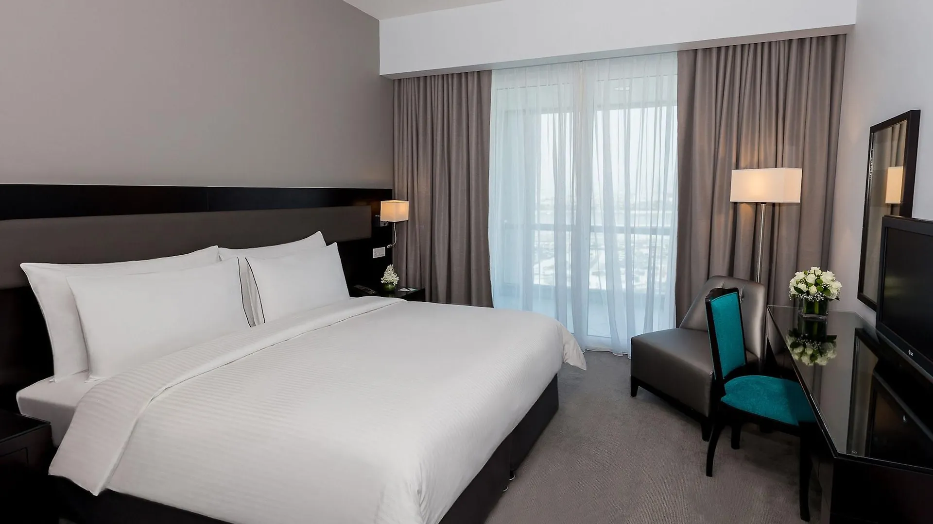 Flora Creek Deluxe Hotel Apartments, Dubaj