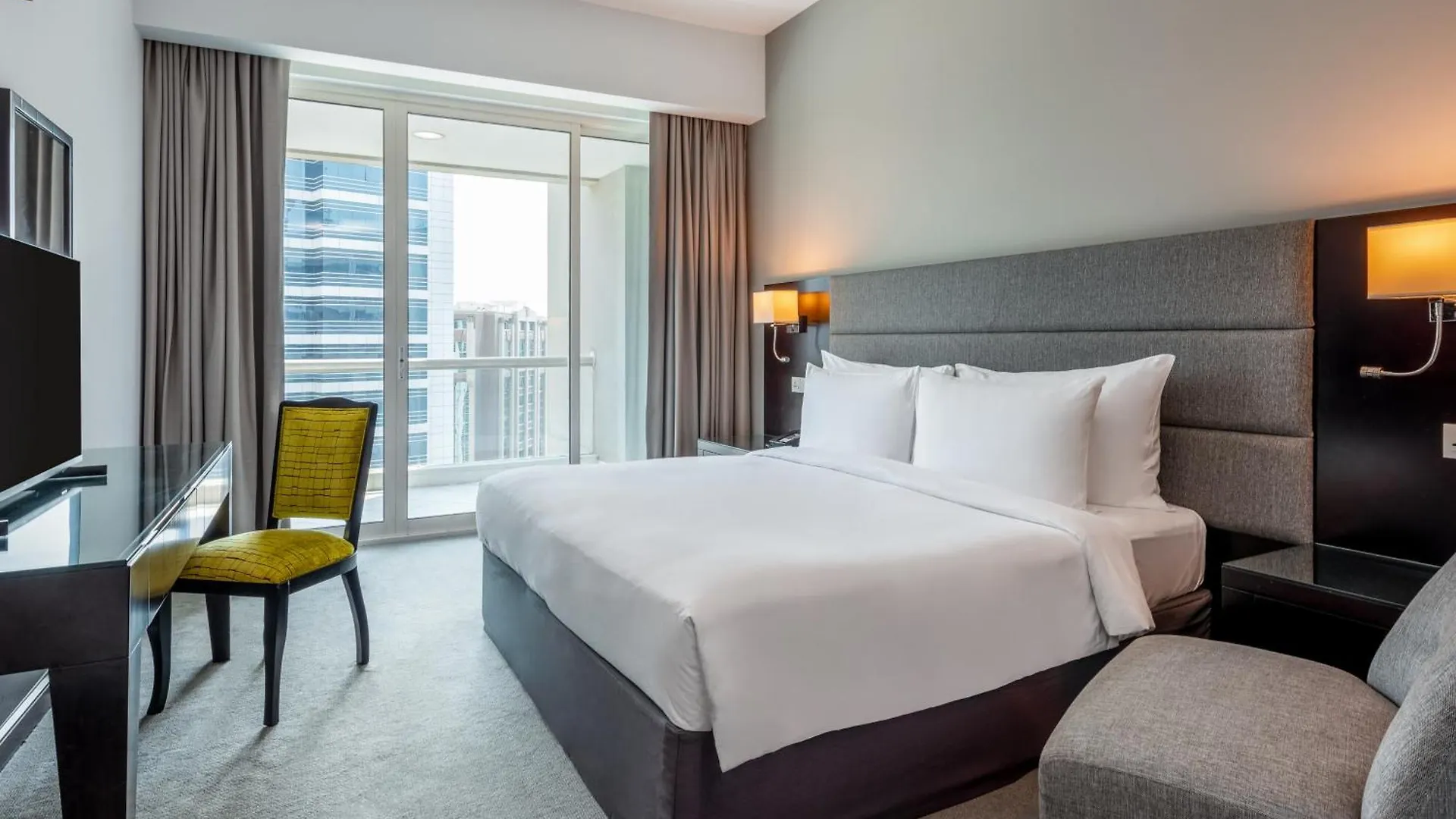 Aparthotel Flora Creek Deluxe Hotel Apartments, Dubaj
